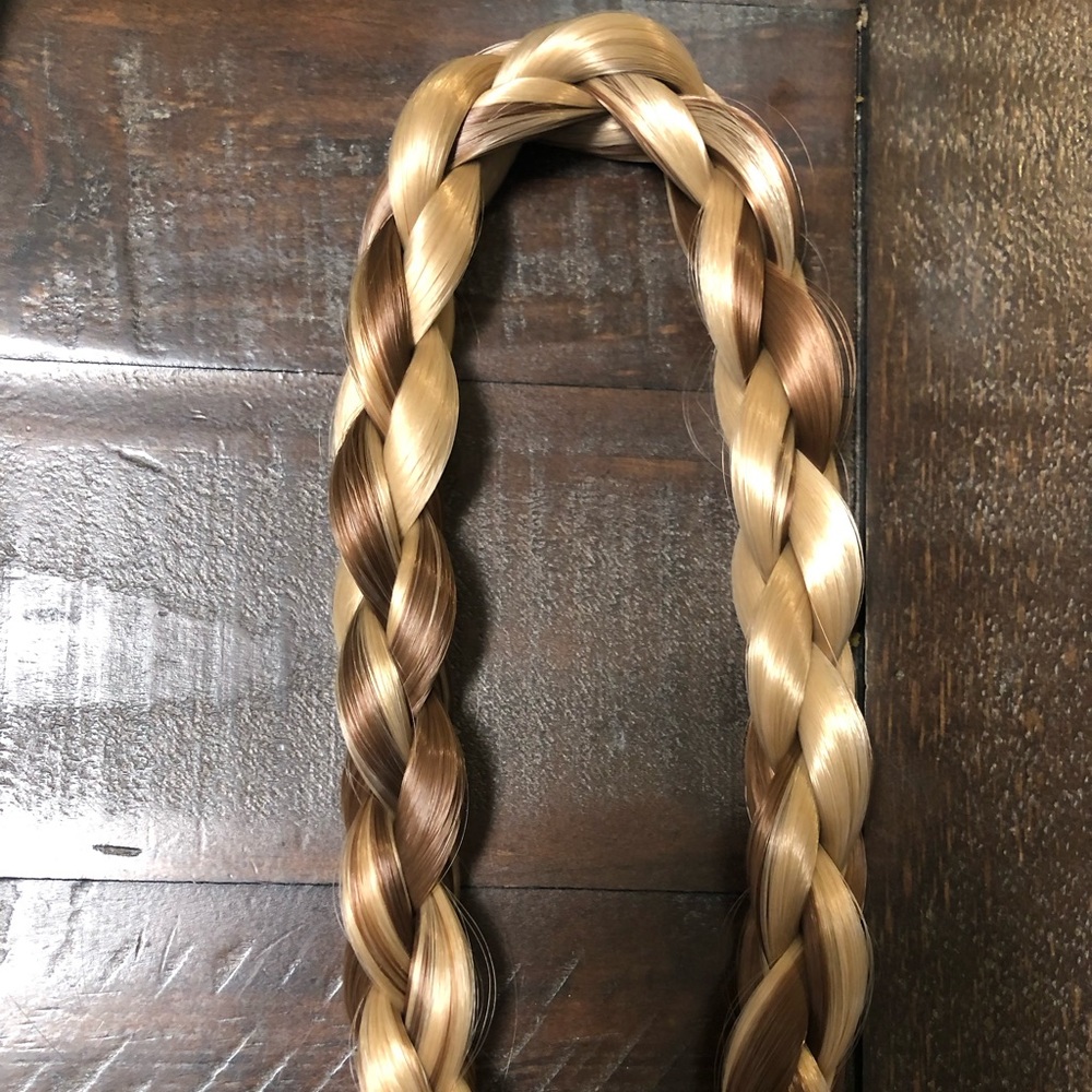 1 Madison braid. - Picture 2 of 7
